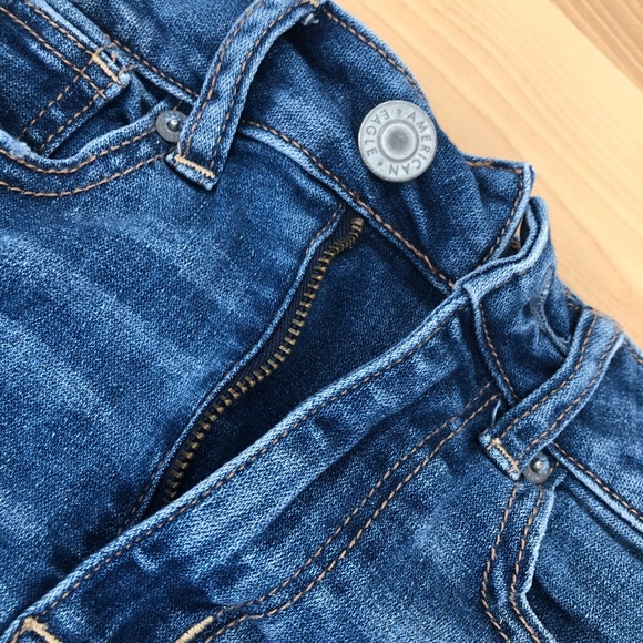 High waisted distressed denim skirt - Picture 2 of 7